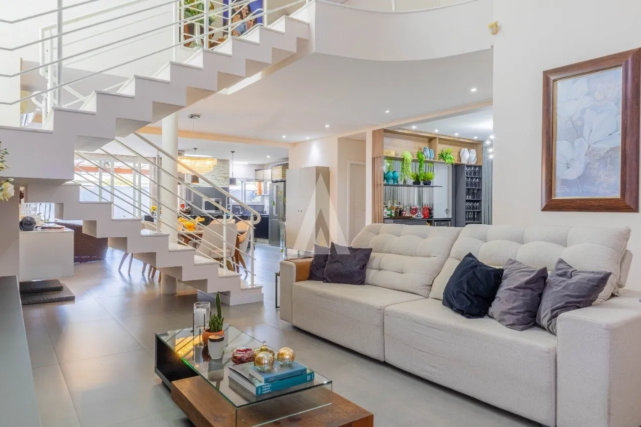 Casa em Condomínio com 3 suíte(s) à venda no bairro Anita Garibaldi em Joinville, por R$ 2.500.000.00. — foto 7