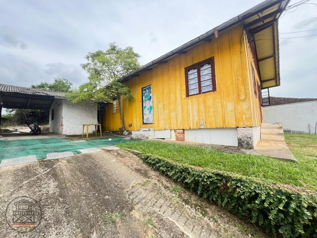 *Terreno de 558m no bairro Itoupava Norte com casa de madeira* — foto 3