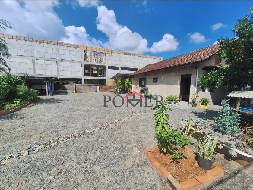 Imóvel no Ribeirão Areia em via asfaltada, próximo do Centro de Pomerode com aprox. 69,00m de construção num terreno com 385,00m. — foto 3