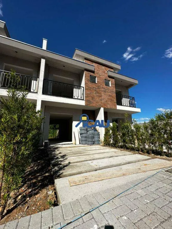 Sobrado Contemporâneo com 2 suítes - foto 1