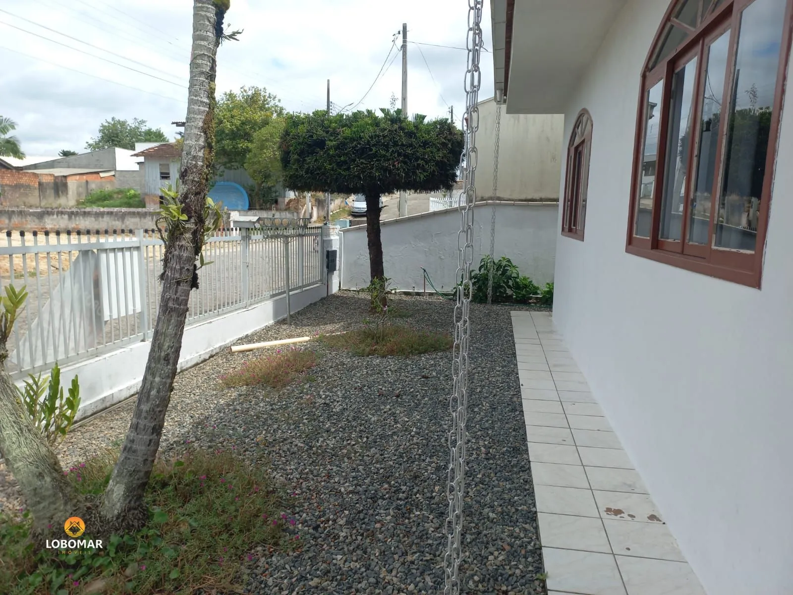 Casa mobiliada com 04 quartos, no bairro Santo Antônio, em Balneário Piçarras SC — foto 4