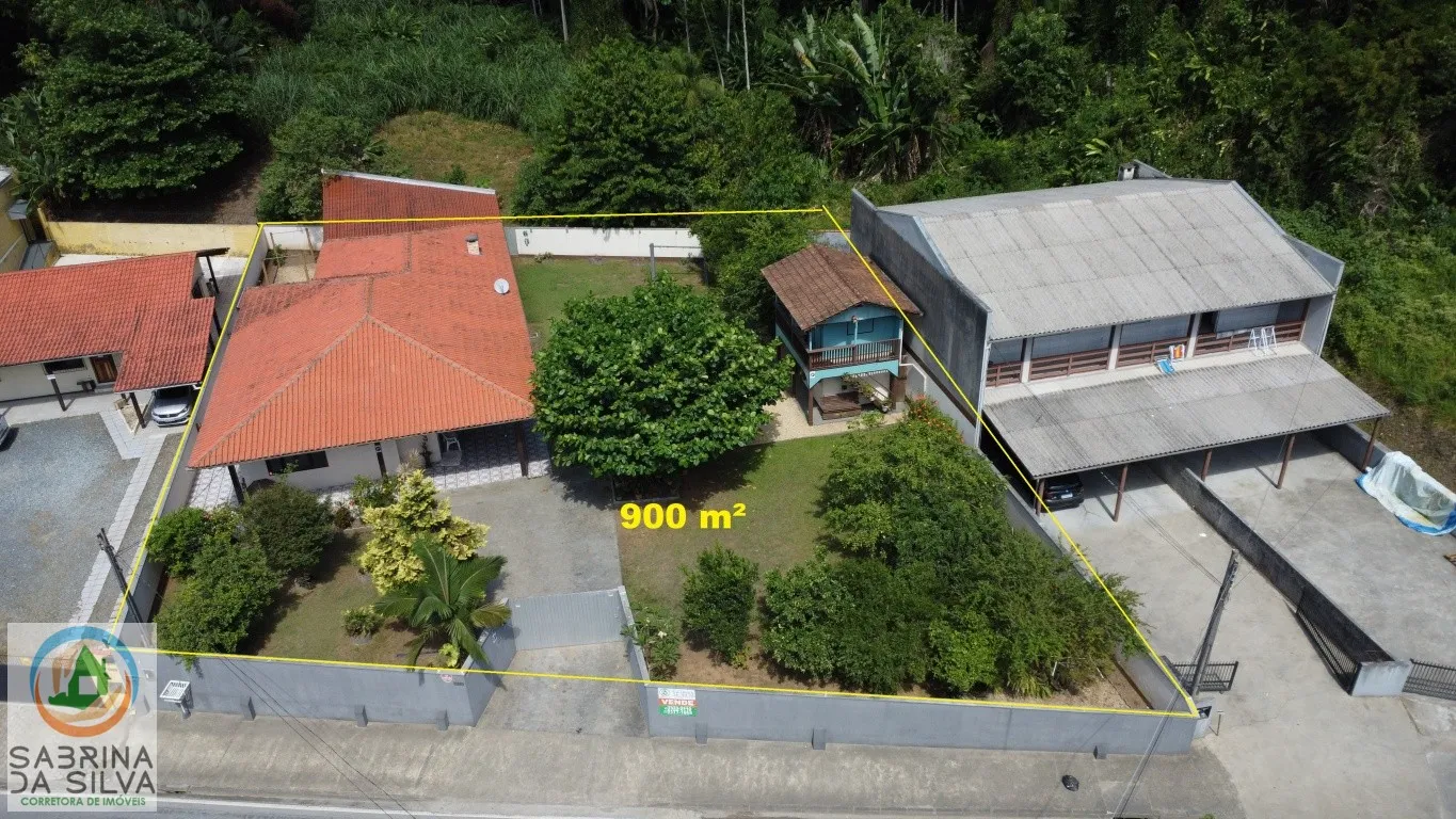 Casa com amplo terreno - foto 1