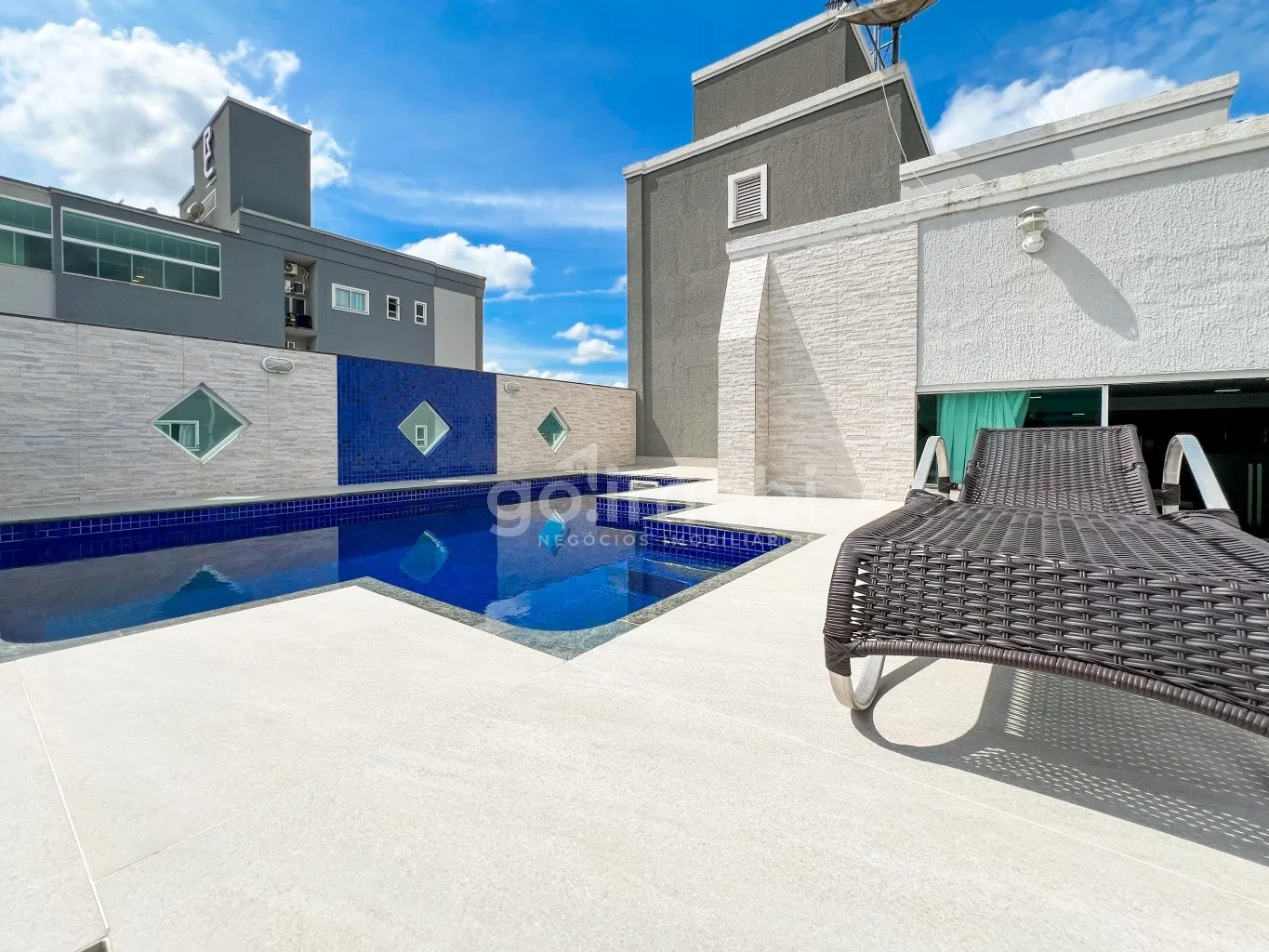 Luxuosa cobertura no Bairro das Nações em Indaial. — foto 4
