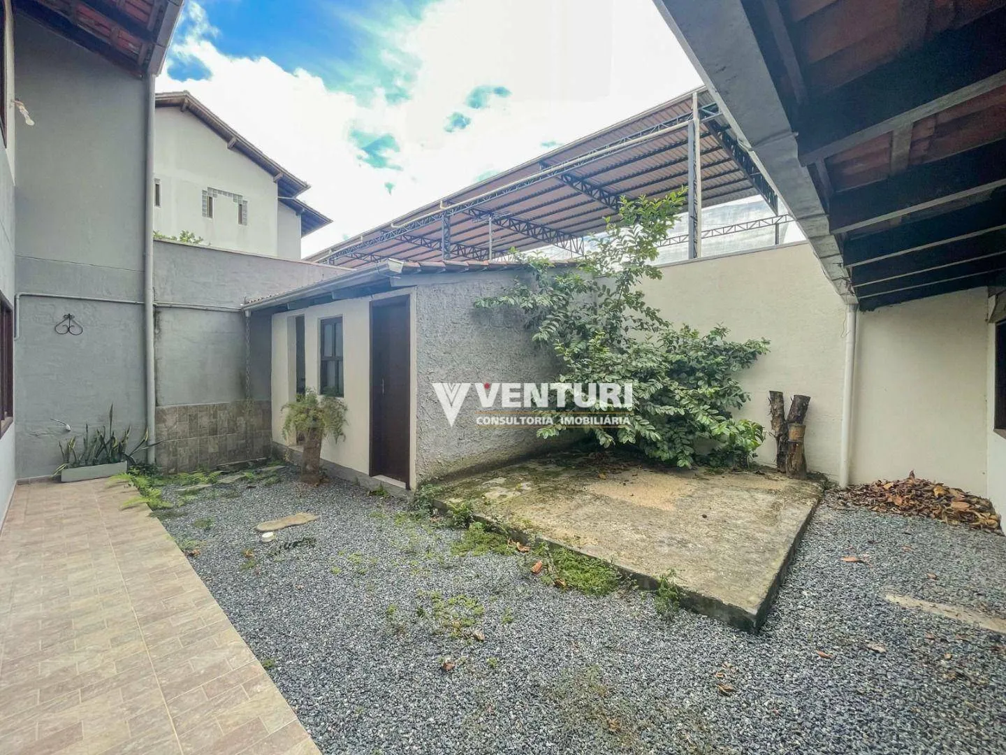 Casa com 4 dormitórios à venda, sendo 1 suíte, residencial ou comercial, com 240 m por R$ 1.150.000 - Itoupava Norte - Blumenau/SC — foto 6