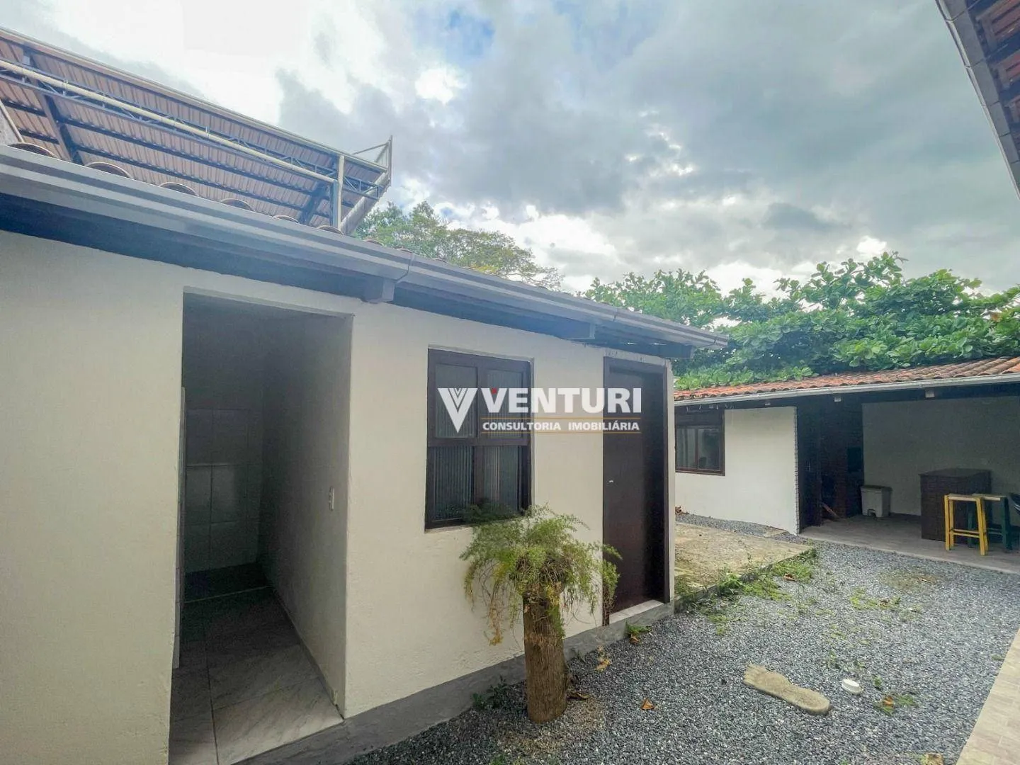 Casa com 4 dormitórios à venda, sendo 1 suíte, residencial ou comercial, com 240 m por R$ 1.150.000 - Itoupava Norte - Blumenau/SC — foto 7