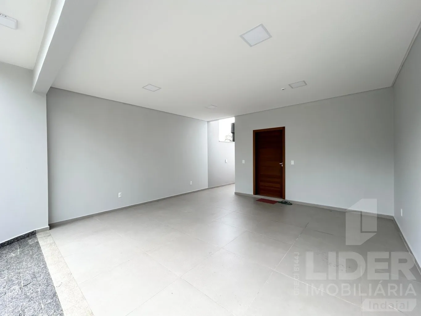 Linda casa semimobiliada em Timbó. — foto 3