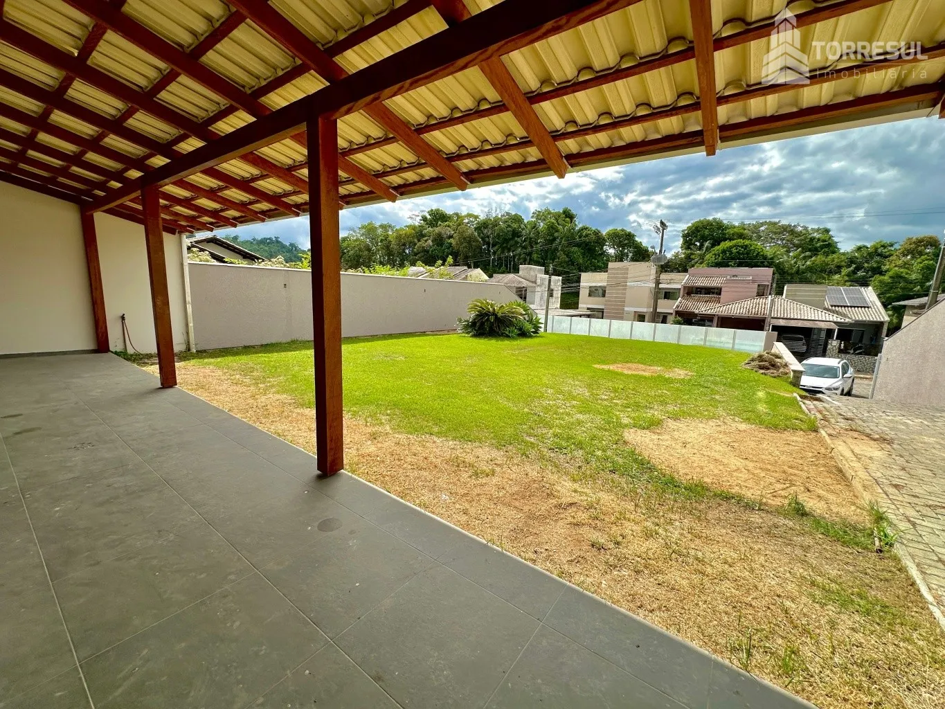 Casa Térrea com Quintal Amplo no Bairro Fortaleza — foto 3