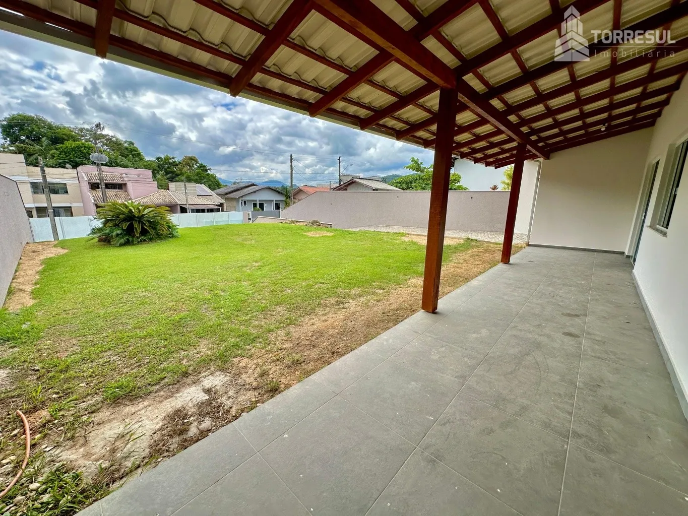Casa Térrea com Quintal Amplo no Bairro Fortaleza — foto 5