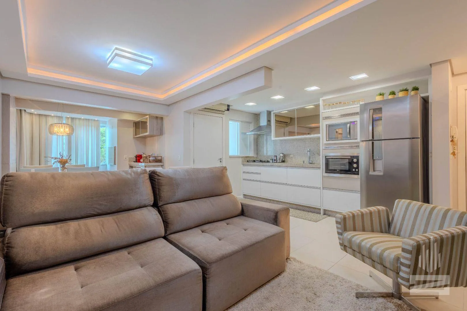 Excelente Apartamento mobiliado com 2 dormitórios para alugar, 87 m no bairro Ponta Aguda - Blumenau/SC - foto 1