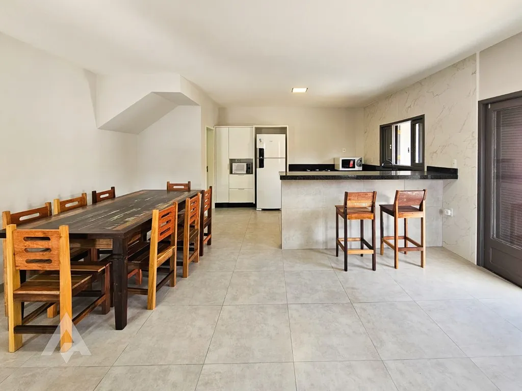 Linda casa com 5 dormitórios à venda no Centro de Penha - A apenas 50 metros do mar! — foto 5
