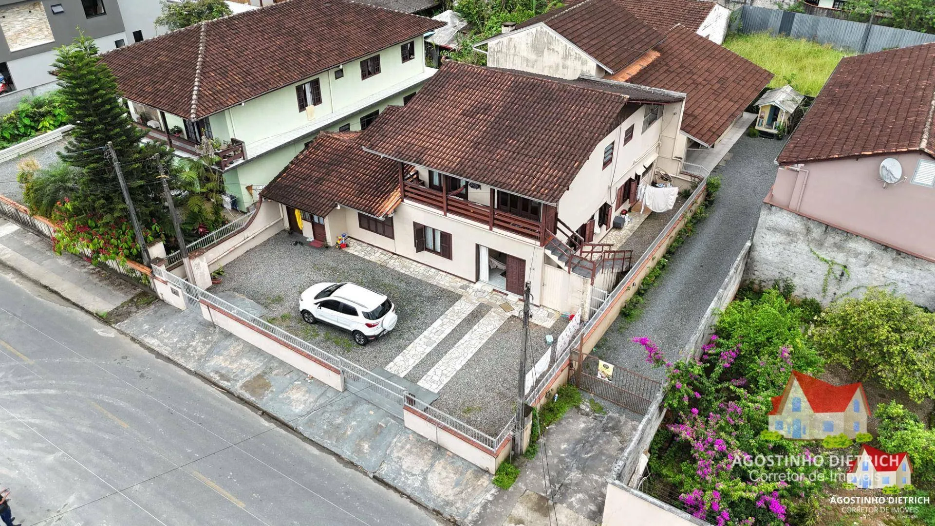 Sobrado Residencial C/Parte Averbado C/02 Aptos + 02 Quitinetes + Terreno C/363 m2 No Bom Retiro! — foto 2