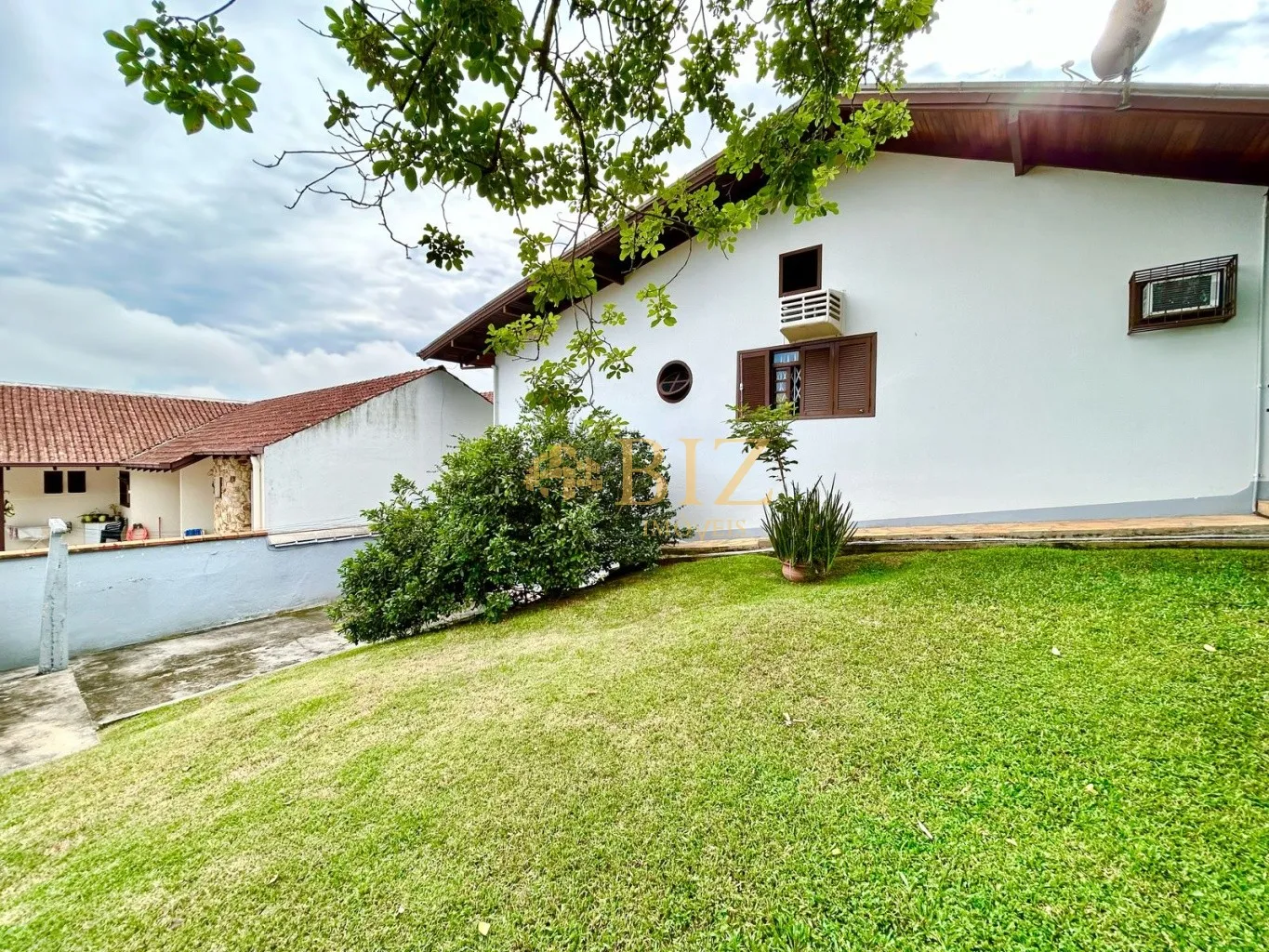 Maravilhosa casa em loteamento de alto padrão na Velha, contendo 450m de terreno, com 203m de área construída! — foto 6
