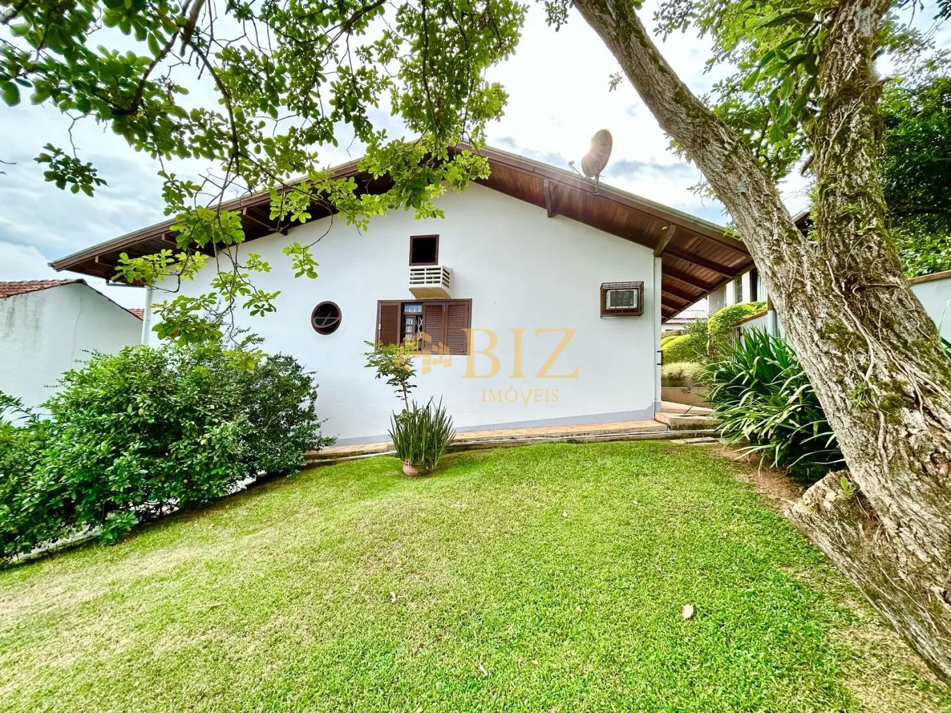 Maravilhosa casa em loteamento de alto padrão na Velha, contendo 450m de terreno, com 203m de área construída! — foto 7