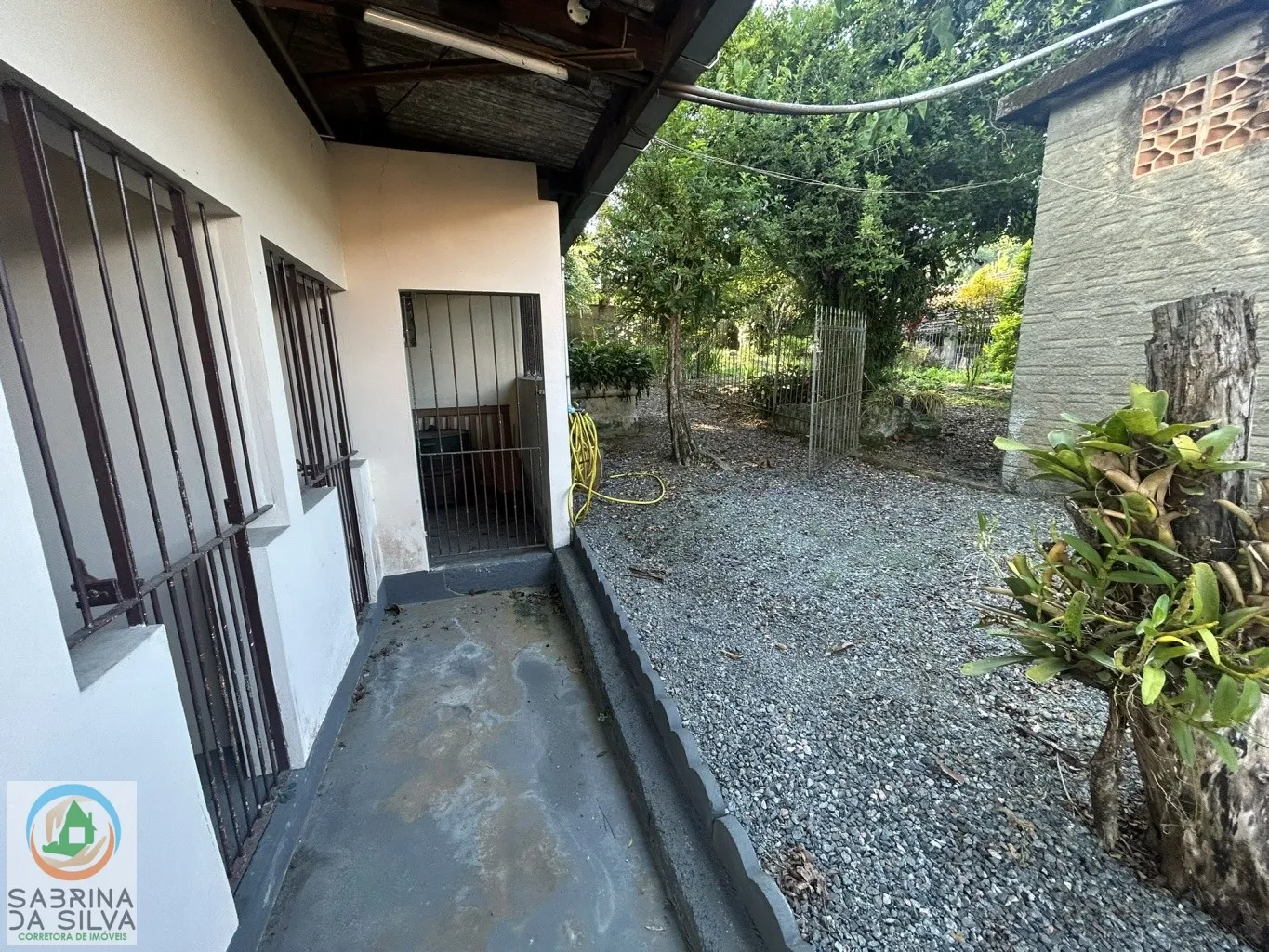 Casa Plana, Espaçosa e com Potencial Comercial - Bairro Itoupavazinha, Blumenau/SC — foto 4