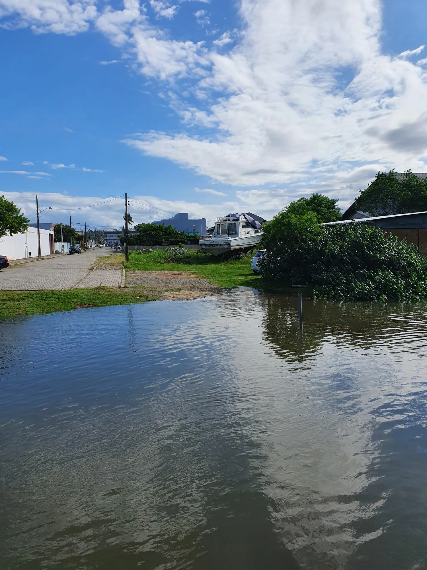 Terreno com Garagem Náutica no Rio Piçarras - Oportunidade Única! — foto 3