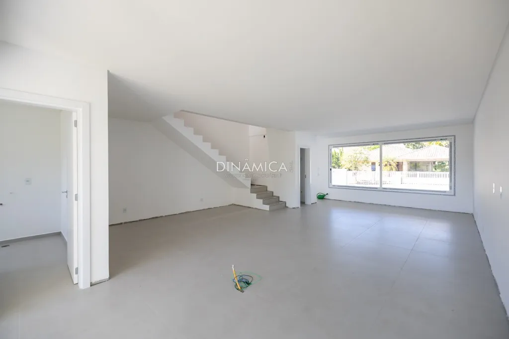 Sobrado de Alto Padrão Novo. — foto 5