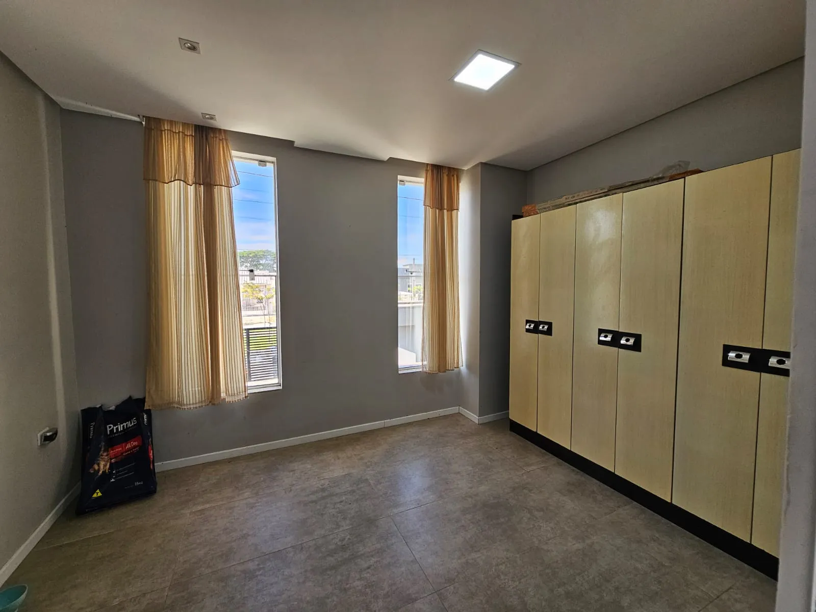 CASA NO BAIRRO FIGUEIRA COM 4 QUARTOS, SENDO 2 SUÍTES — foto 3