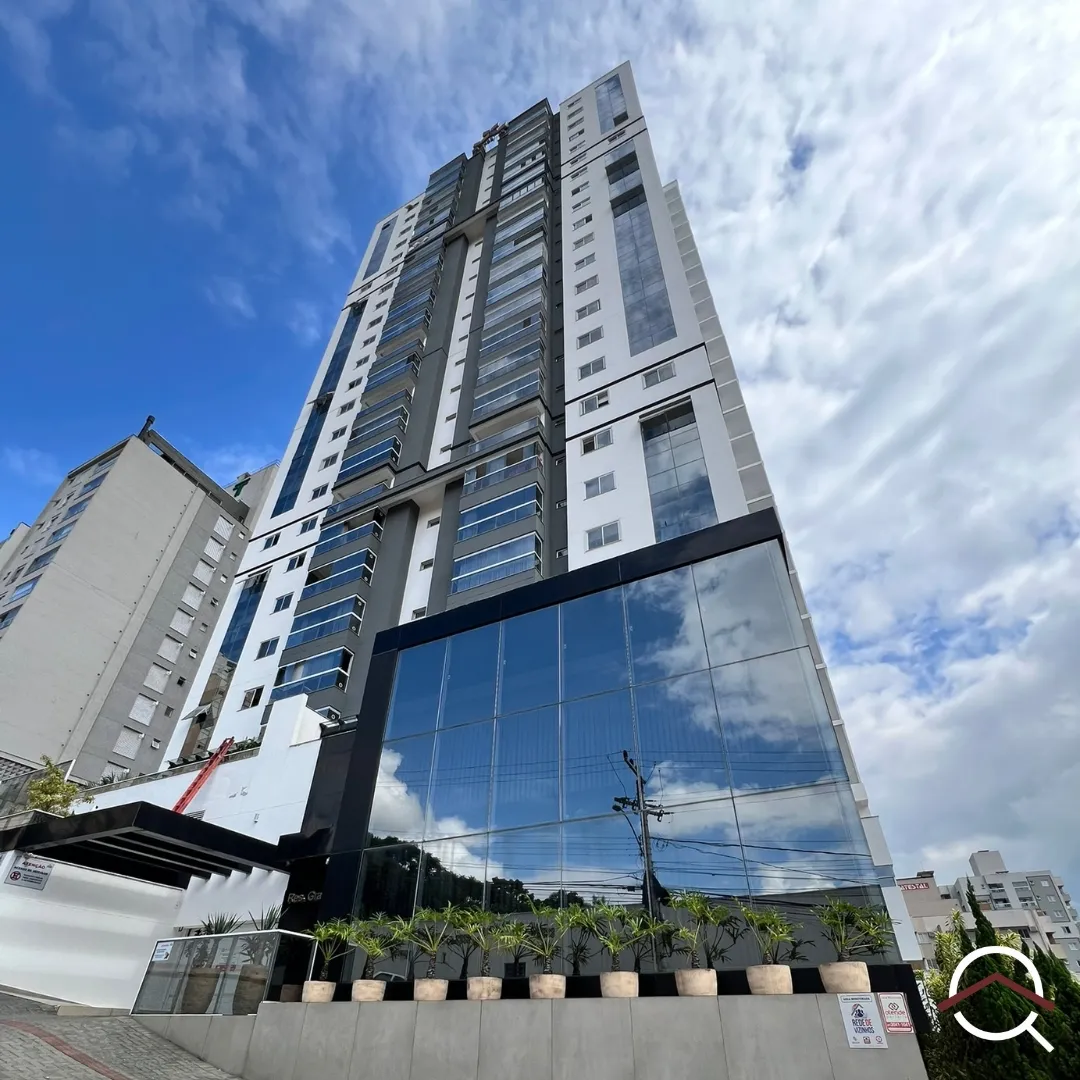 Oportunidade de morar ou investir em imóvel decorado na melhor região de Blumenau - foto 1