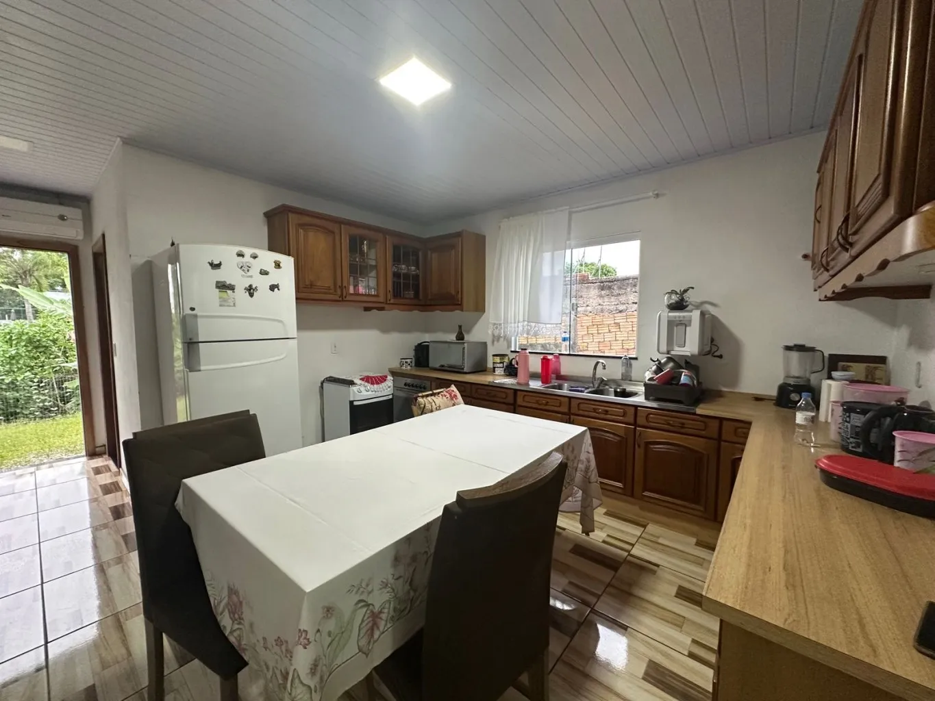 Venda - Casa 4 dormitórios — foto 2