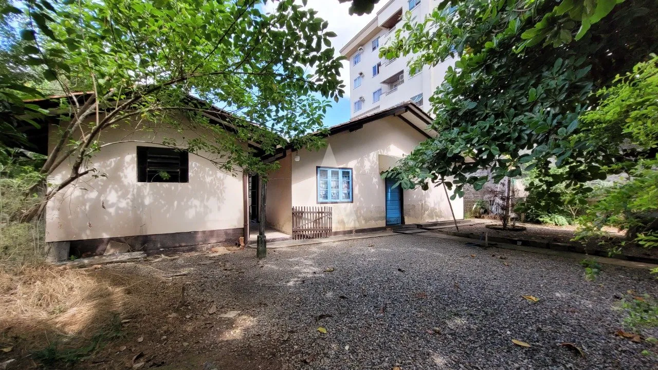 Terreno à venda no bairro Bom Retiro em Joinville, por R$ 1.200.000.00. — foto 4