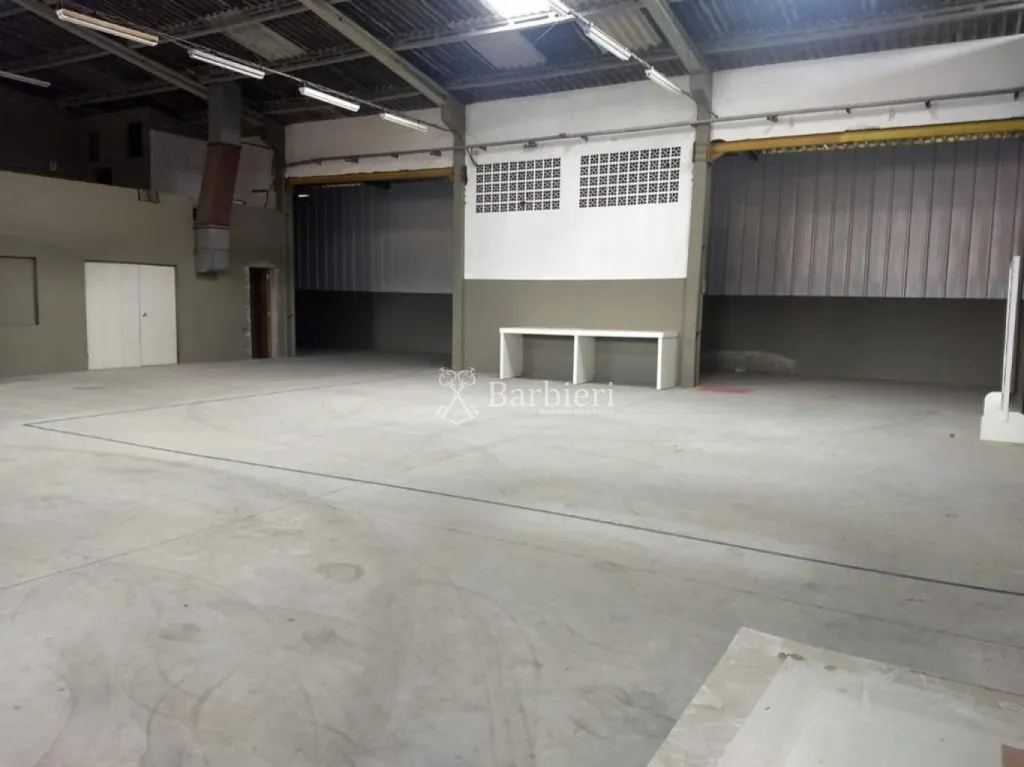 Galpão Industrial/Comercial para Venda: medindo 3.200 m no bairro Itoupavazinha em Blumenau/SC — foto 4