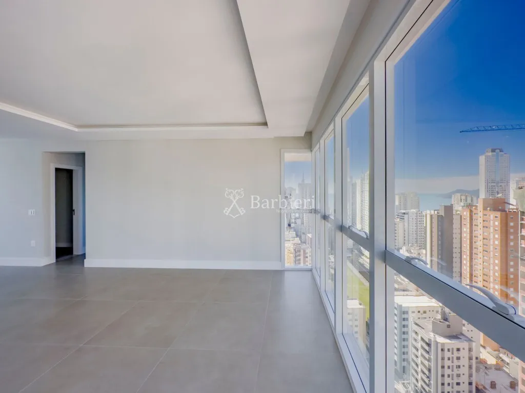 Apartamento com 3 suítes com 135.60 de área privativa em Balneário Camboriú/SC — foto 2