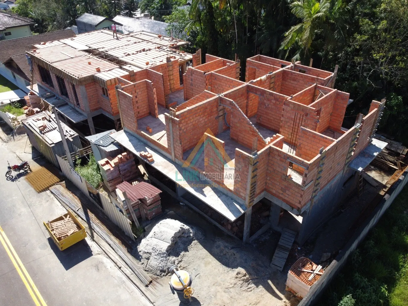 Casa de Alto Padrão no Centro da Cidade de Pomerode com 240,44m de Área Construída — foto 2