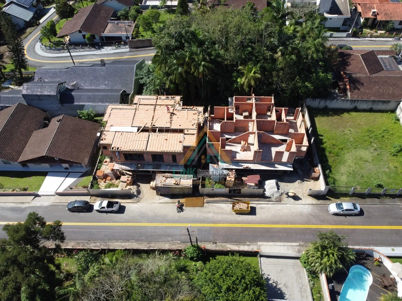 Casa de Alto Padrão no Centro da Cidade de Pomerode com 240,44m de Área Construída — foto 4