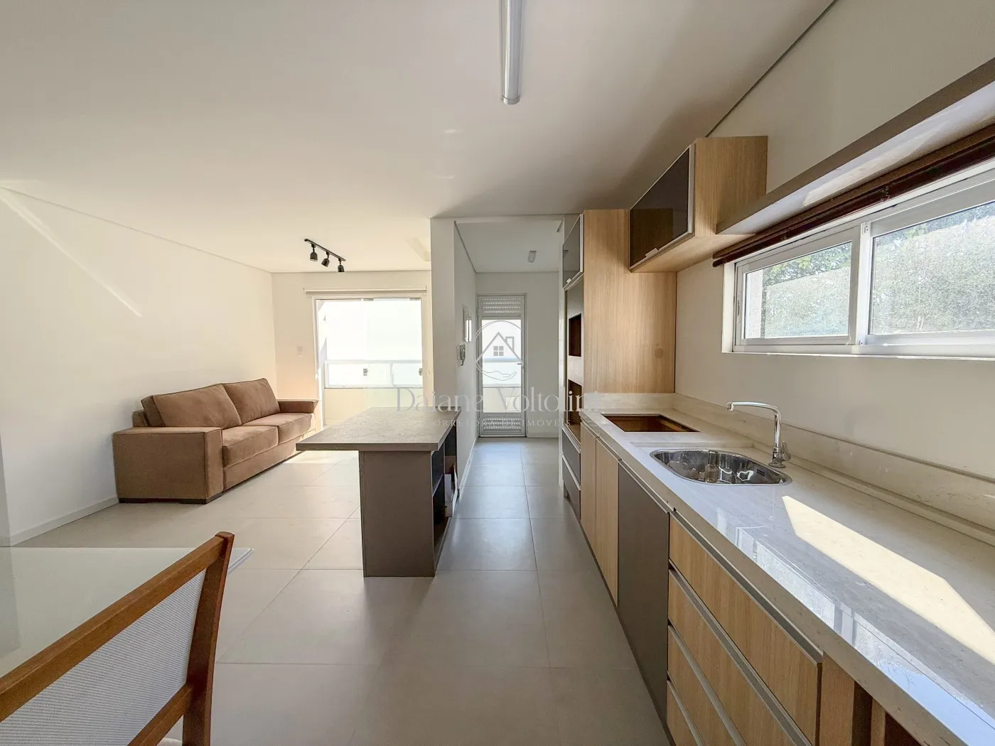 Apartamento para Venda em Blumenau, Garcia, 3 dormitórios, 1 suíte, 2 banheiros, 2 vagas — foto 2