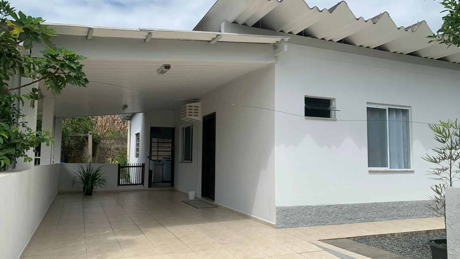 Casa com 3 quartos Agua Verde — foto 3