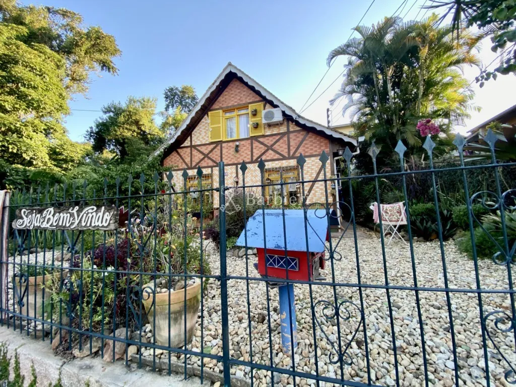 Casa com 4 quartos com de área privativa 240 m no bairro Velha em Blumenau/SC — foto 4
