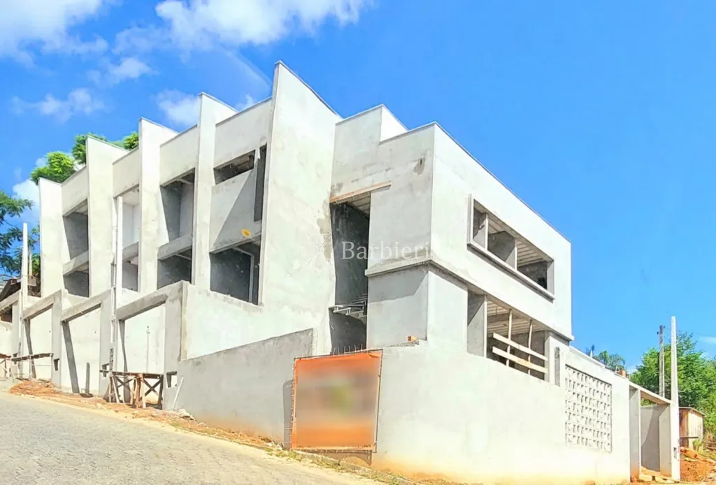 Sobrado com 3 quartos sendo 1 suíte e 160 m, no bairro Escola Agrícola em Blumenau/SC. — foto 3