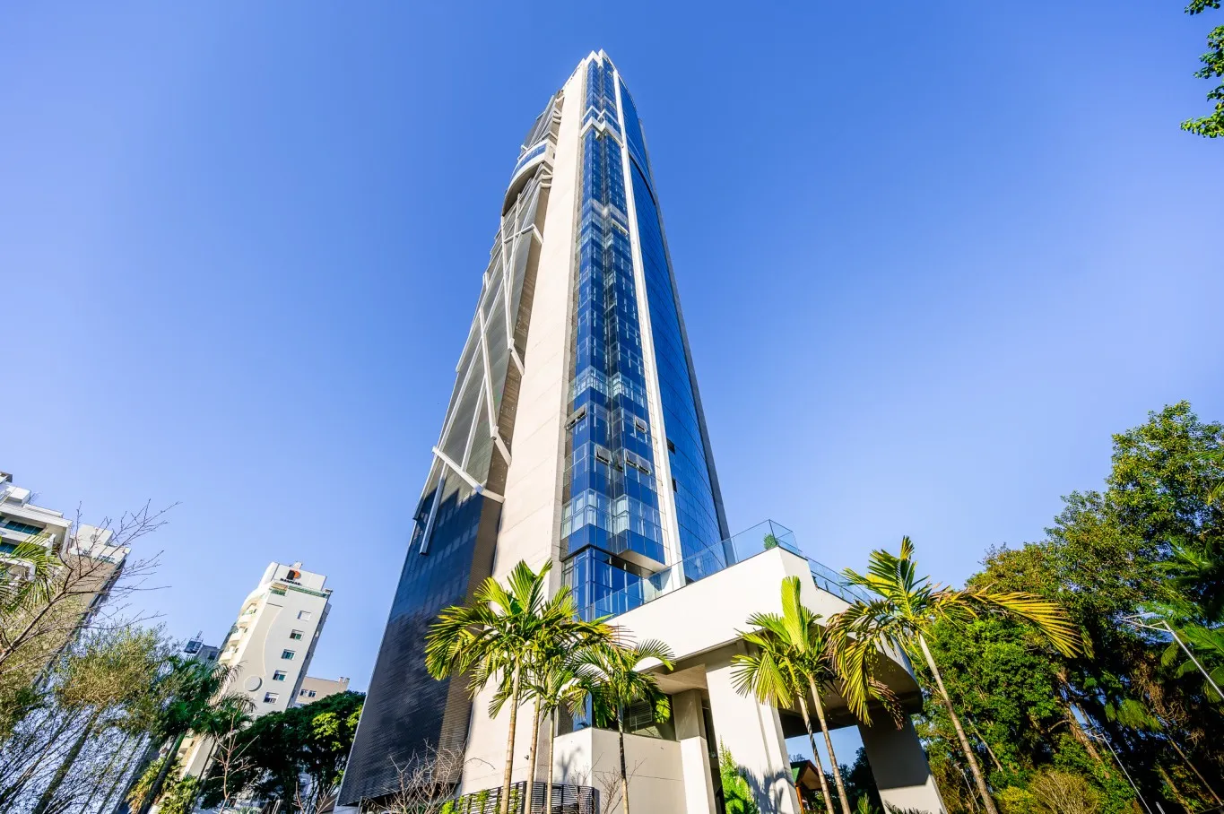 Apartamento com 4 suítes sendo 1 máster e 04 vagas na Ponta Aguda em Blumenau/SC — foto 4