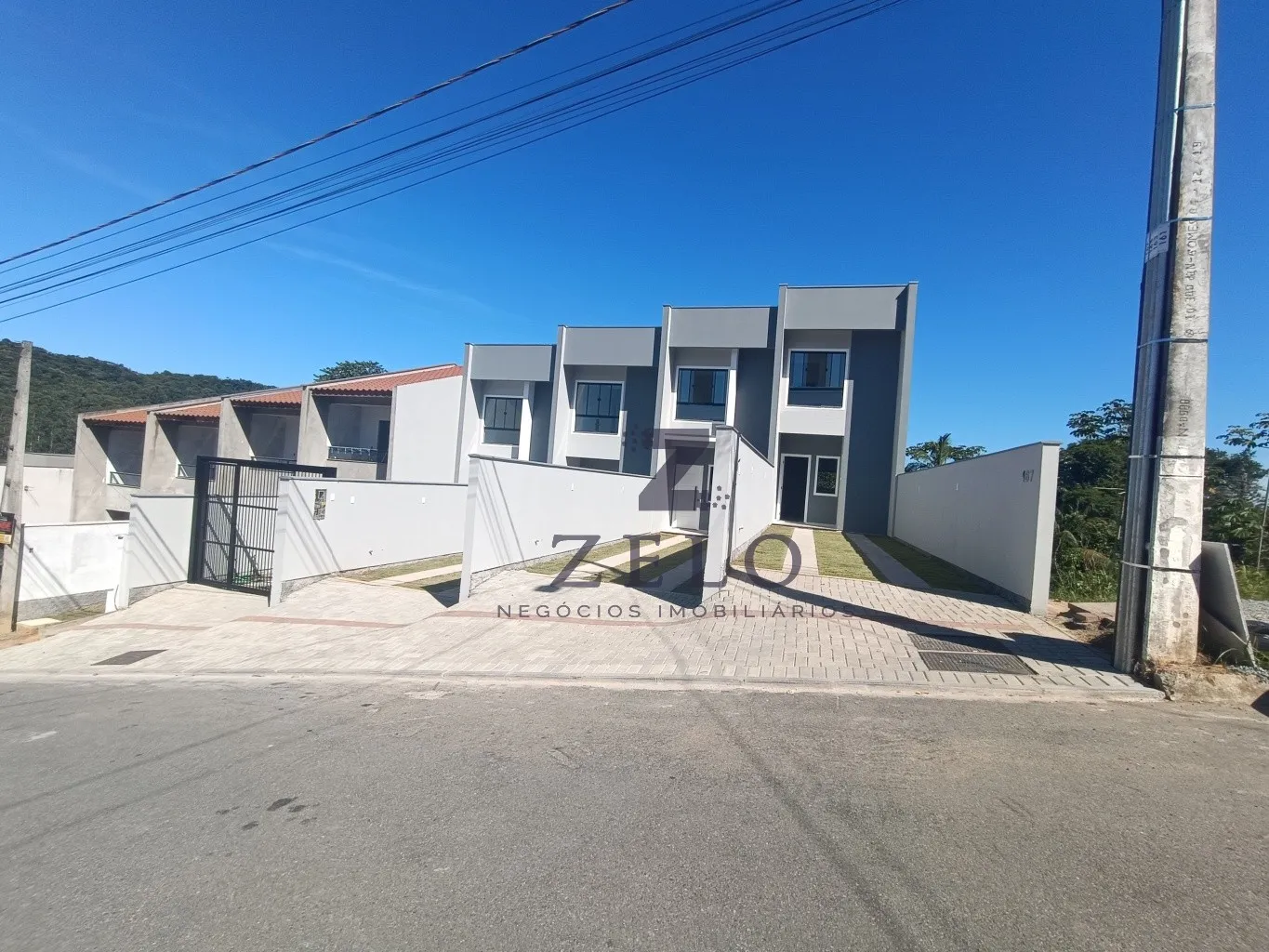 Sobrado Novo - Localizado na Transversal da Hermann Tribess — foto 4