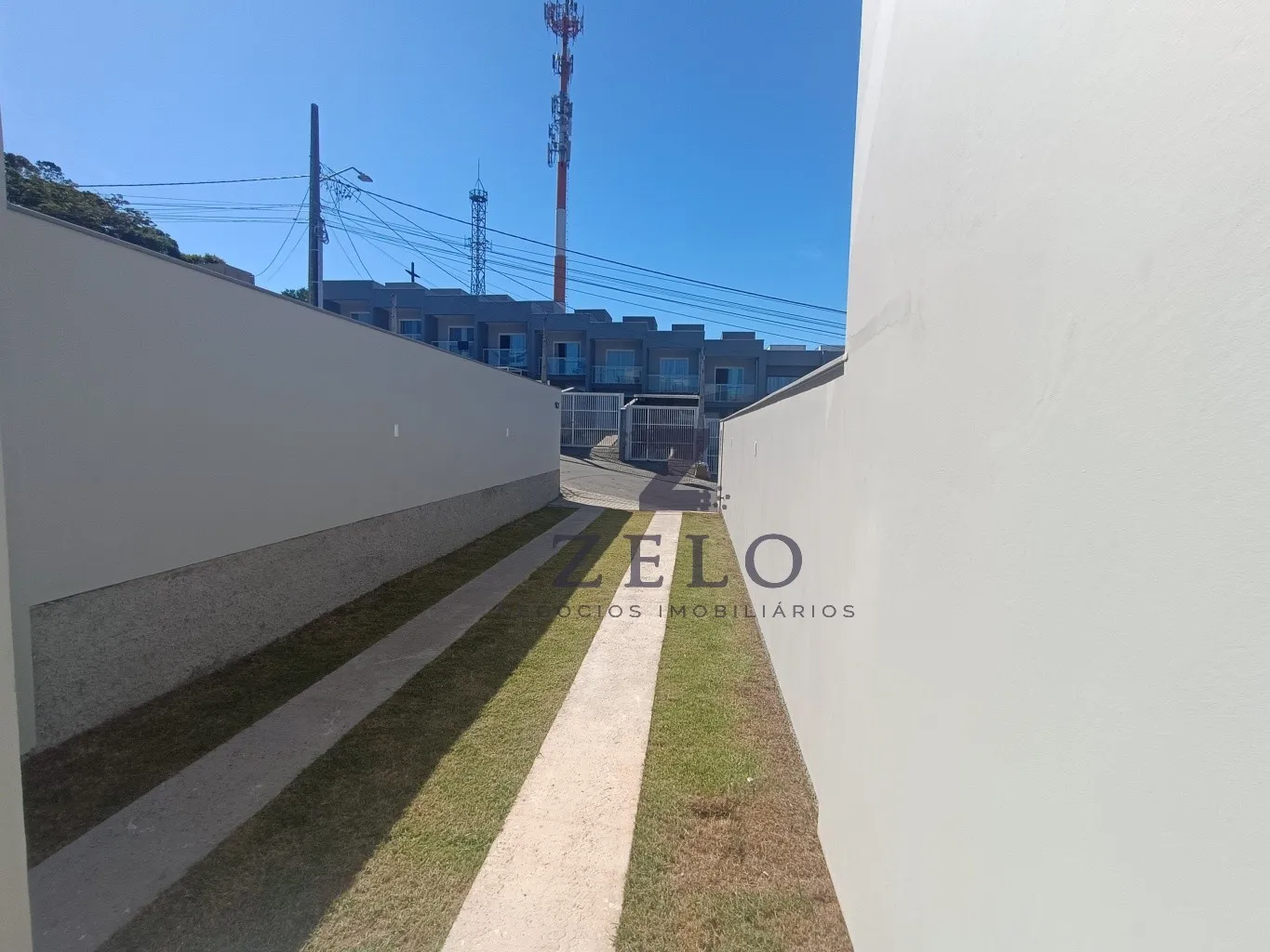 Sobrado Novo - Localizado na Transversal da Hermann Tribess — foto 6