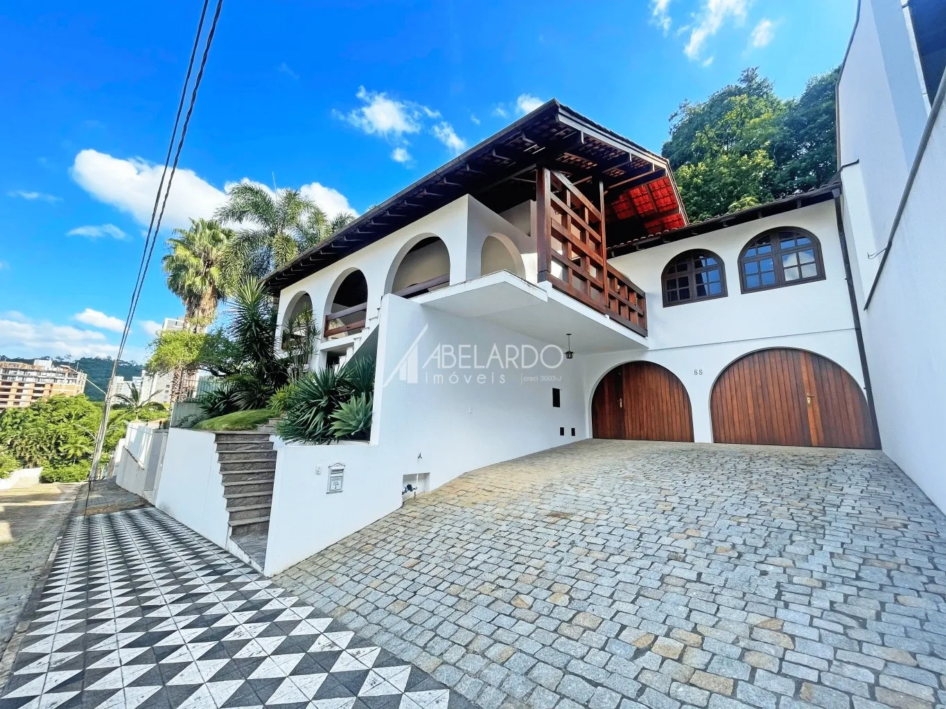 Casa · à venda · 4 quartos · 432m² · Velha, Blumenau