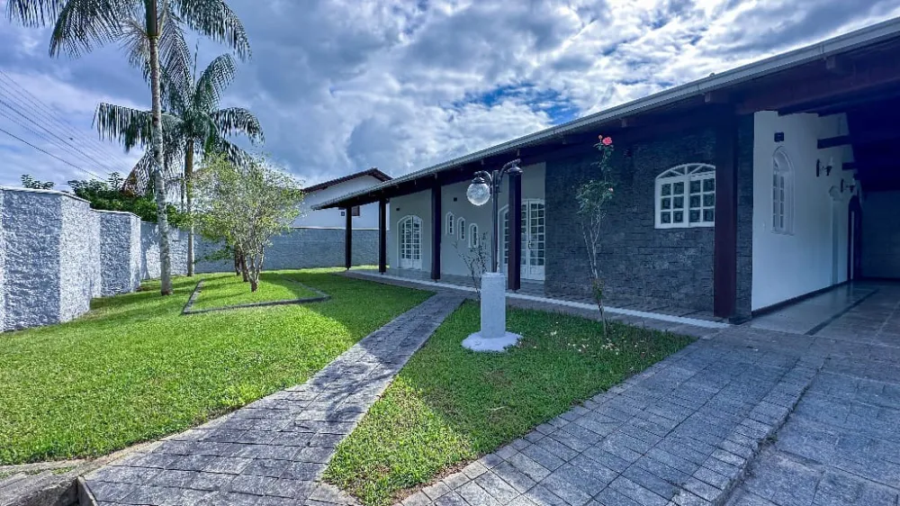 Magnífica Casa com Piscina - Ascurra — foto 4