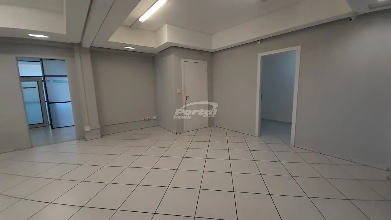 Prédio comercial disponível para locação no bairro Vila Nova — foto 6