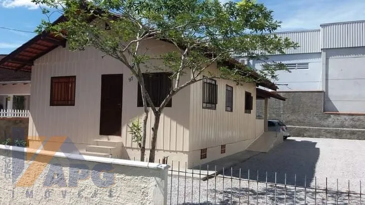Casa com 3 dormitórios no bairro Figueira. — foto 3