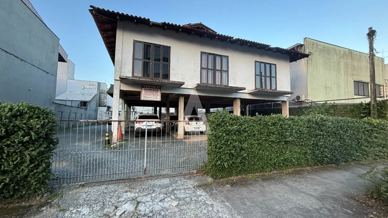 Terreno à venda no bairro Centro em Joinville, por R$ 2.000.000.00. - foto 1