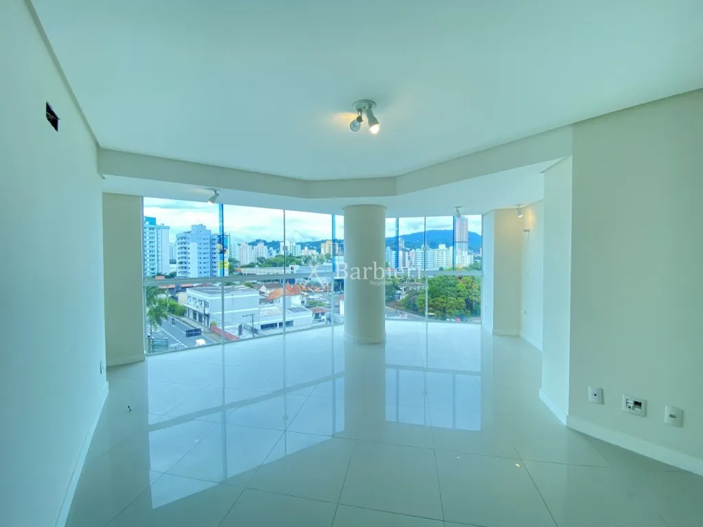 Apartamento com 3 suítes e 2 vagas no bairro Itoupava Seca em Blumenau/SC — foto 2