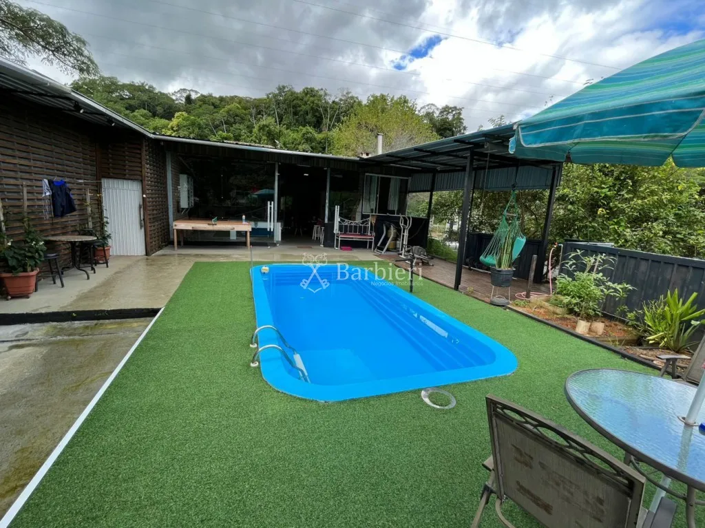Casa com amplo terreno com sobrado e galpão disponível no Belchior Baixo em Blumenau/SC — foto 2