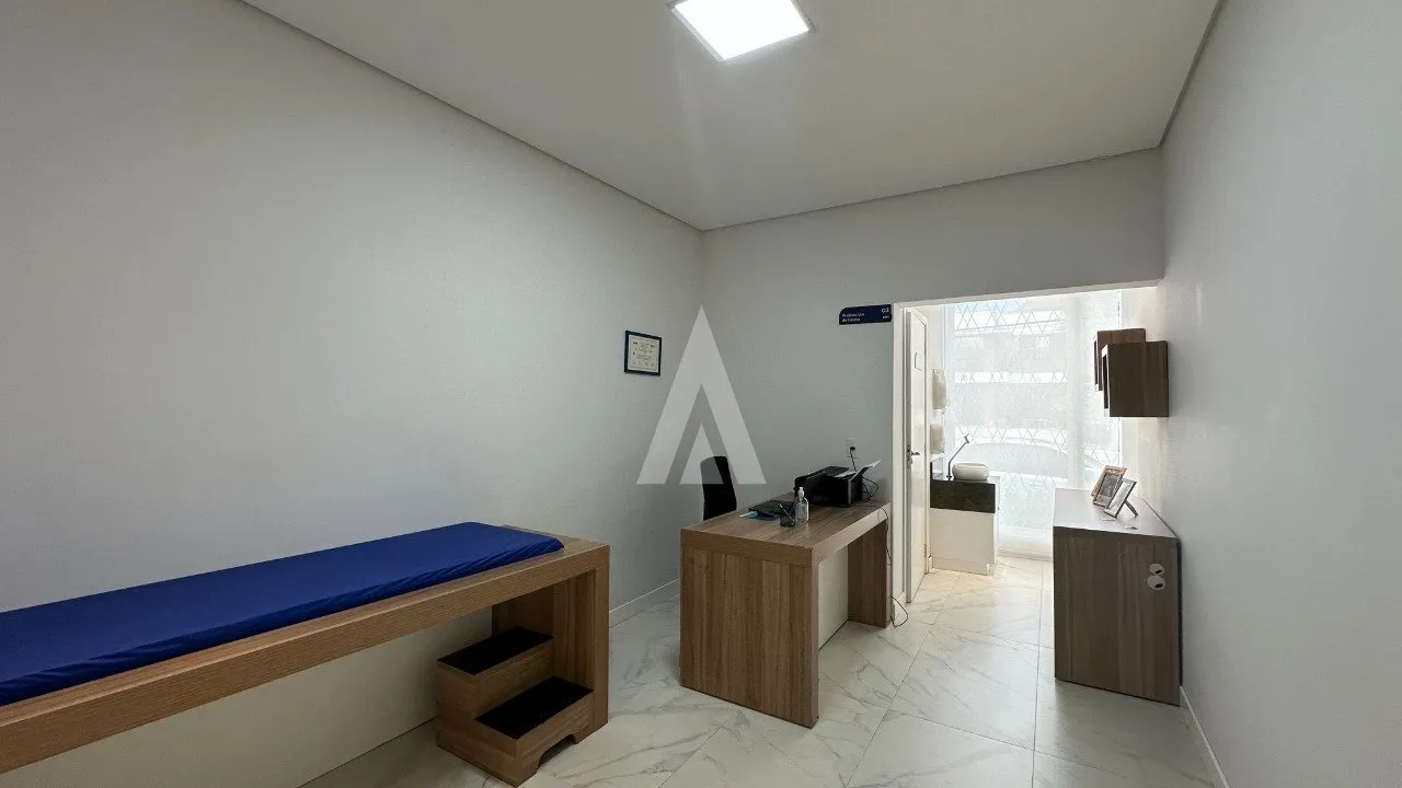 Casa Comercial à venda no bairro Centro em Joinville, por R$ 4.500.000.00. — foto 4
