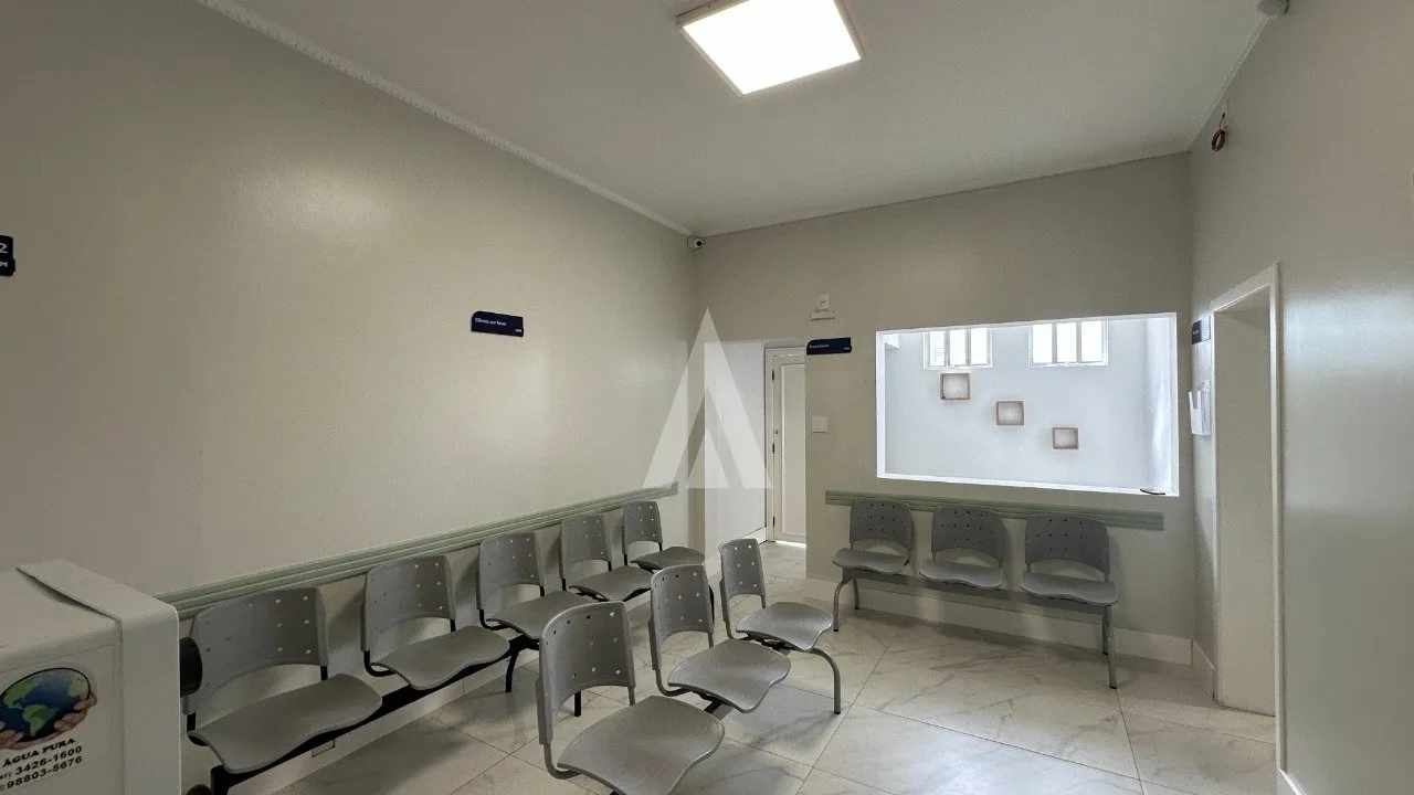 Casa Comercial à venda no bairro Centro em Joinville, por R$ 4.500.000.00. — foto 7