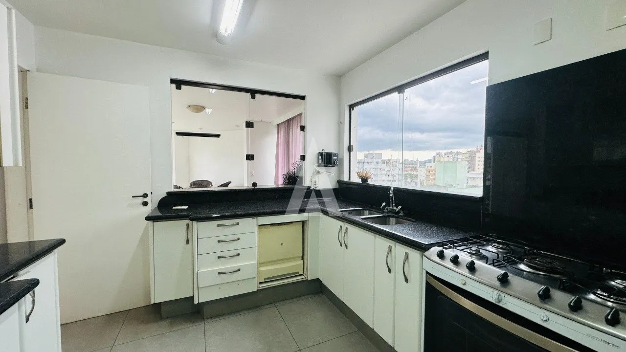 Cobertura com 2 suíte(s) mais 3 quarto(s) à venda no bairro Anita Garibaldi em JOINVILLE, por R$ 1.350.000,00 — foto 4