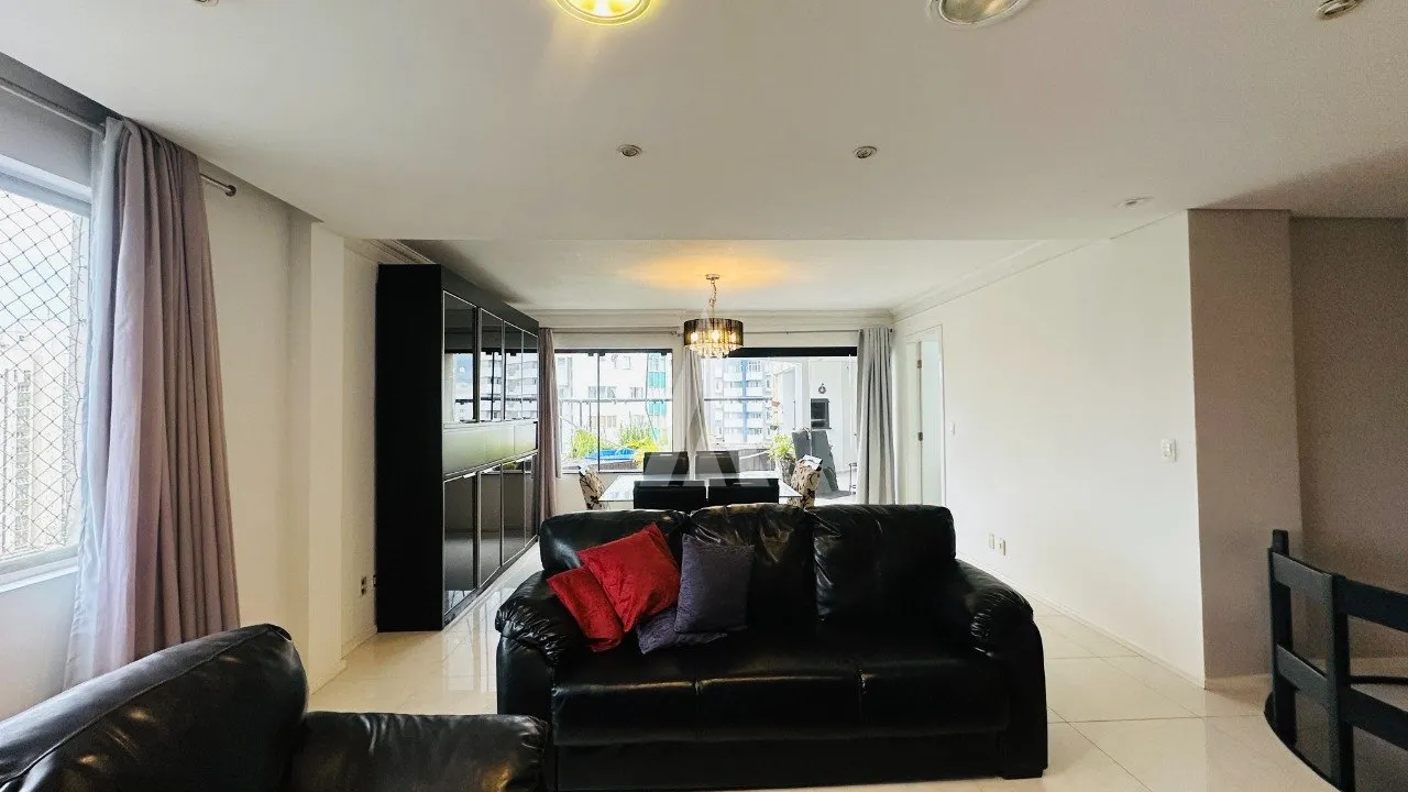 Cobertura com 2 suíte(s) mais 3 quarto(s) à venda no bairro Anita Garibaldi em JOINVILLE, por R$ 1.350.000,00 — foto 6