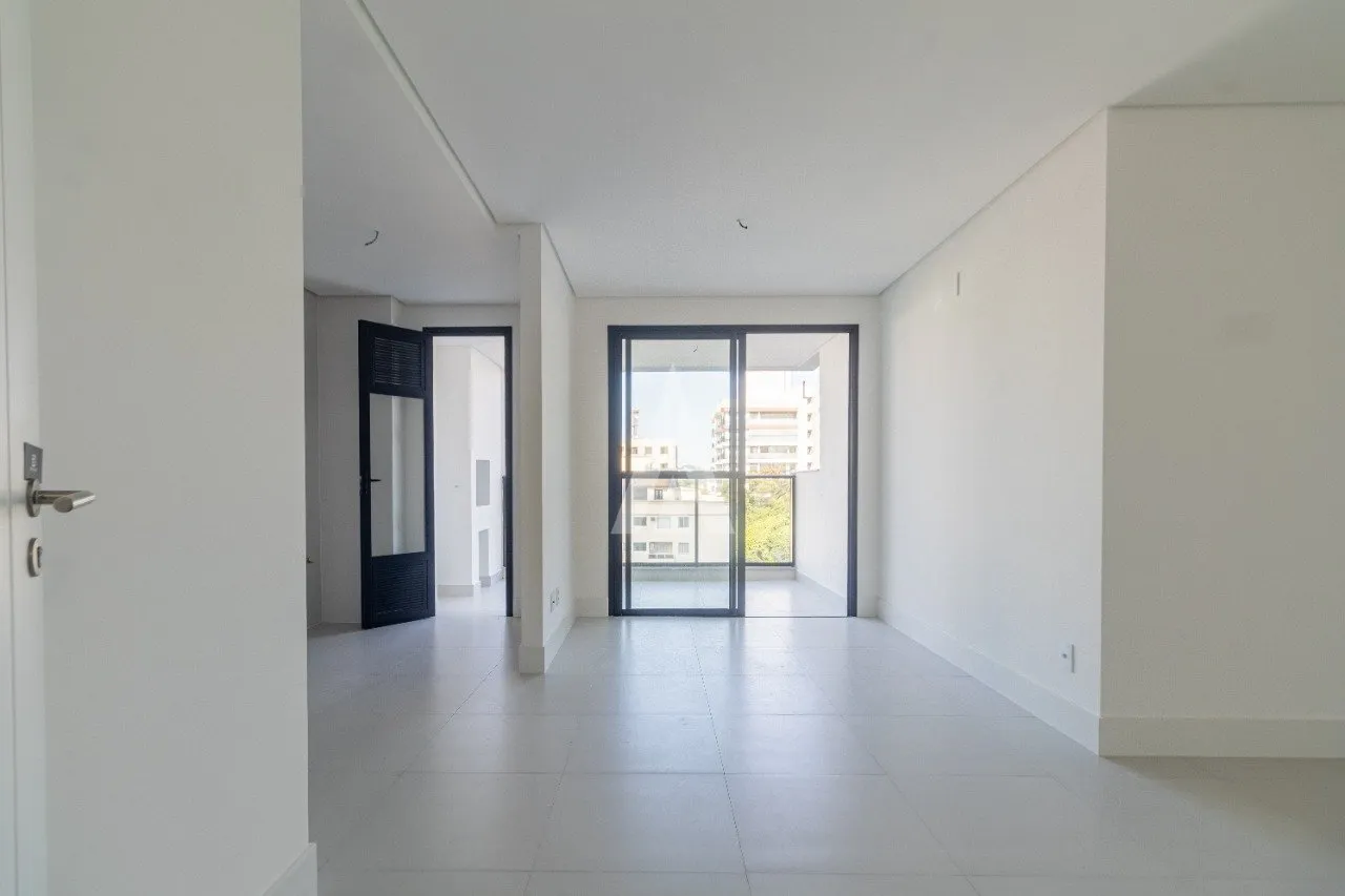 Apartamento com 1 suíte(s) mais 1 quarto(s) à venda no bairro Santo Antônio em JOINVILLE, por R$ 670.000.00. — foto 3