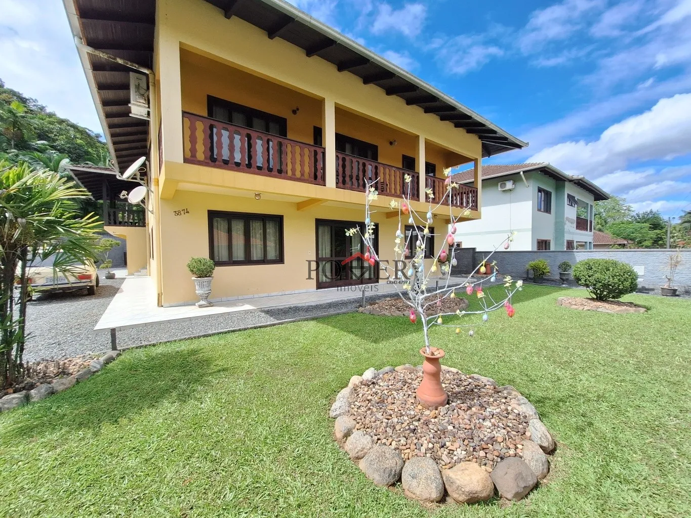 Ampla Casa no Bairro Testo Alto em Pomerode, com 540,53m de construção, num terreno com 10.190,00m. — foto 3