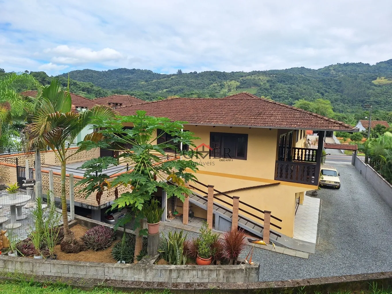 Ampla Casa no Bairro Testo Alto em Pomerode, com 540,53m de construção, num terreno com 10.190,00m. — foto 7