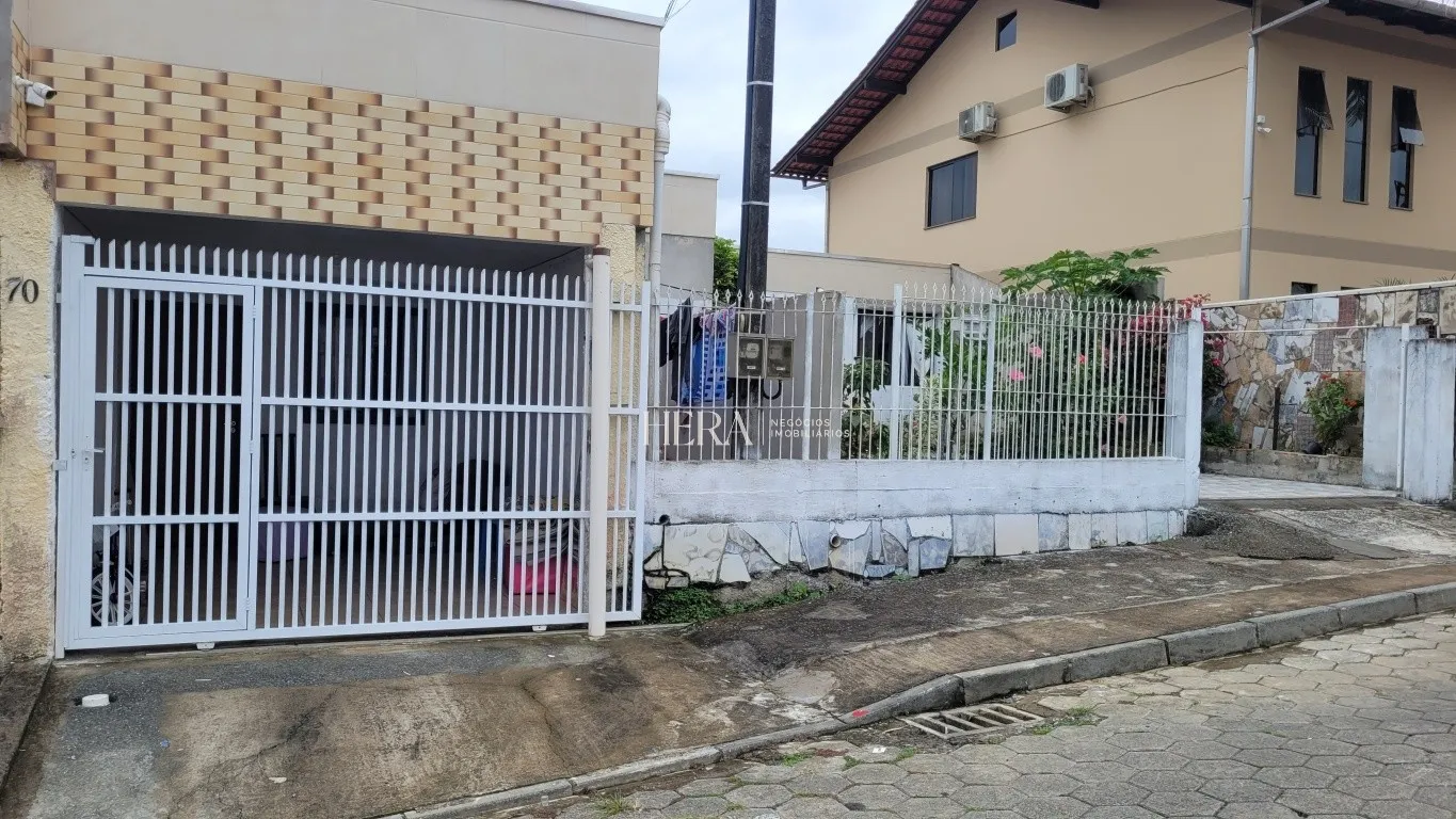 Casa de 04 dormitórios a venda no bairro itoupavazinha, loteamento Jardim Germânico — foto 2